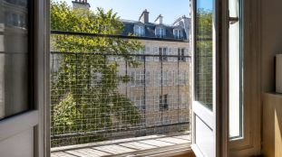 Sécuriser un balcon ou une fenêtre pour son chat : les bons réflexes